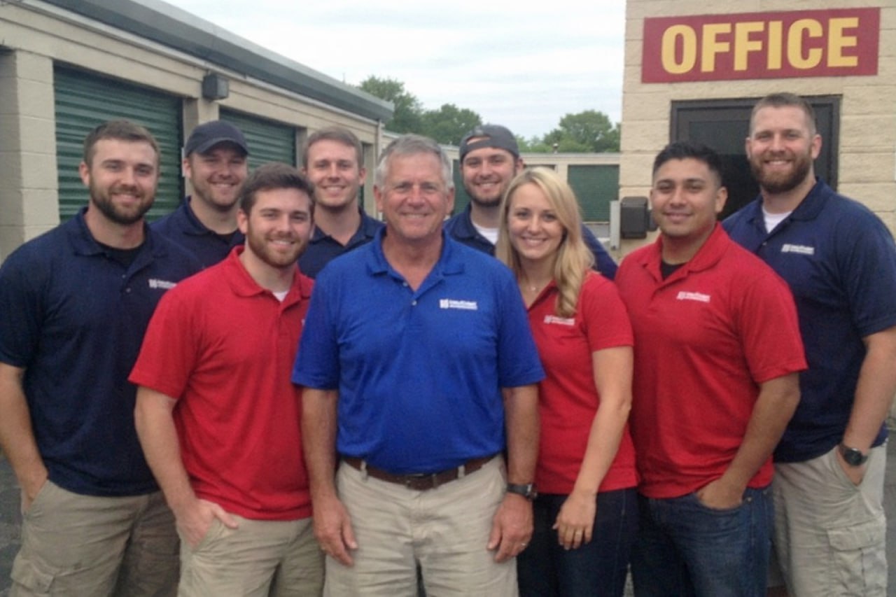 Water damage restoration professionals in Florin, CA